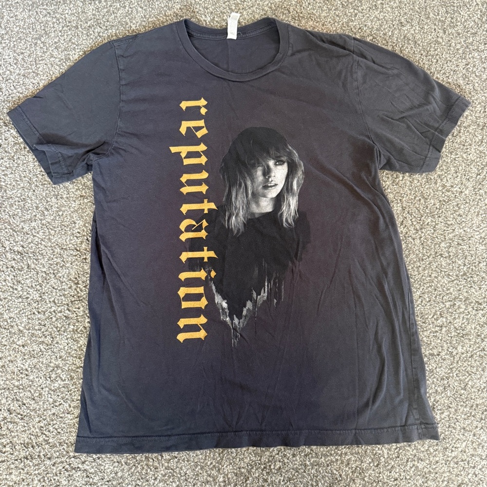 Taylor Swift Reputation Tour T-Shirt